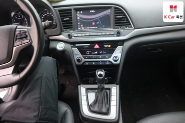 2018 - hyundai avante