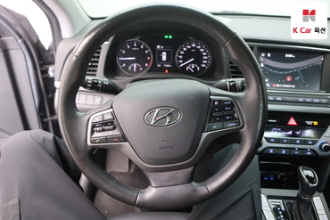 2018 - hyundai avante