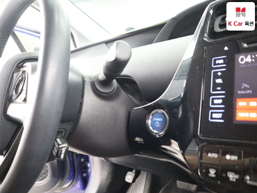 2018 - toyota prius