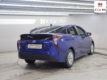 2018 - toyota prius