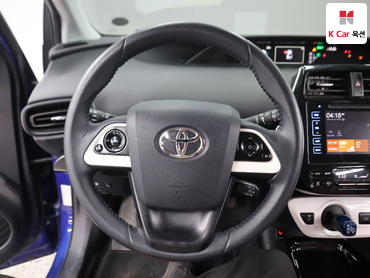 2018 - toyota prius