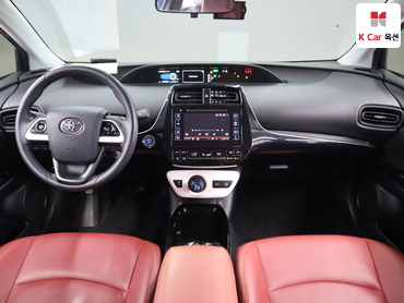 2018 - toyota prius