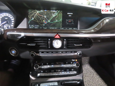 2018 - genesis eq900