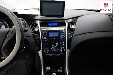 2011 - hyundai sonata