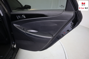 2011 - hyundai sonata