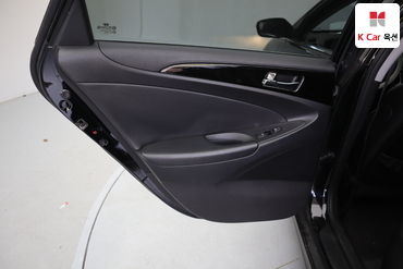 2011 - hyundai sonata