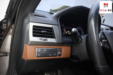 2018 - kgm rexton