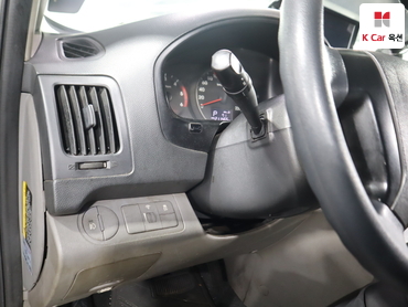 2016 - hyundai grand starex