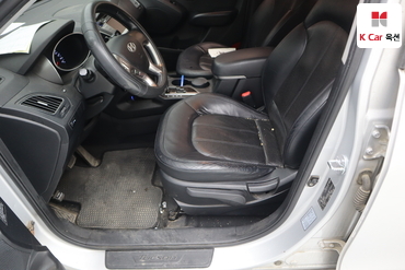 2010 - hyundai tucson