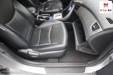 2011 - hyundai avante