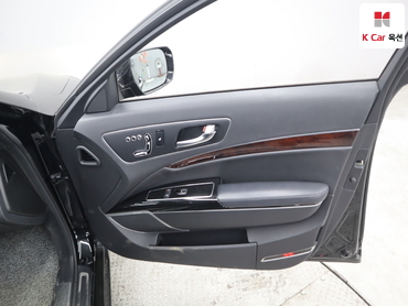 2015 - kia k9