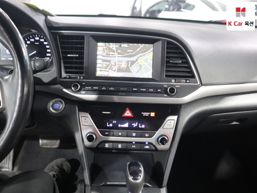 2016 - hyundai avante