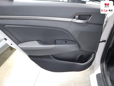 2016 - hyundai avante