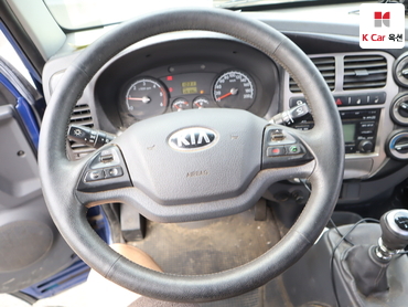 2013 - kia bongo iii