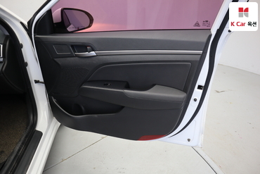 2016 - hyundai avante