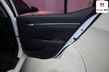 2016 - hyundai avante