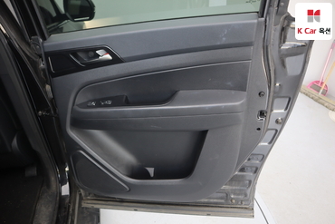 2020 - kgm rexton