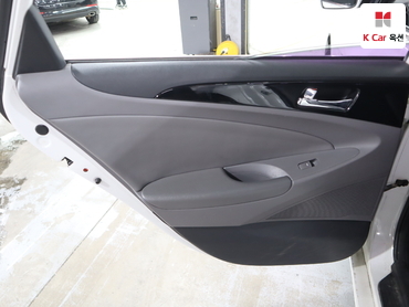 2011 - hyundai sonata