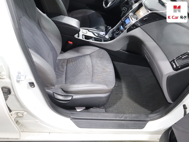 2011 - hyundai sonata