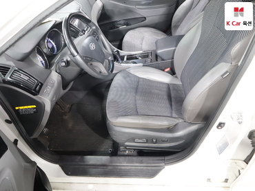 2011 - hyundai sonata