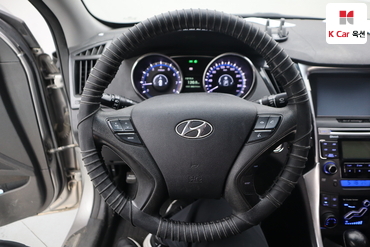 2011 - hyundai sonata
