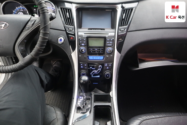 2011 - hyundai sonata
