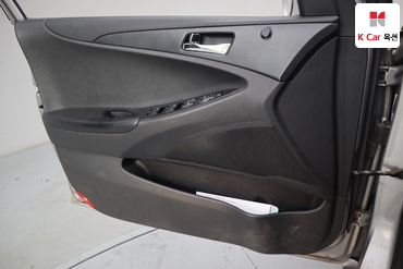 2011 - hyundai sonata