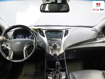 2011 - hyundai grandeur