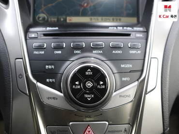 2011 - hyundai grandeur