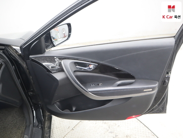 2011 - hyundai grandeur