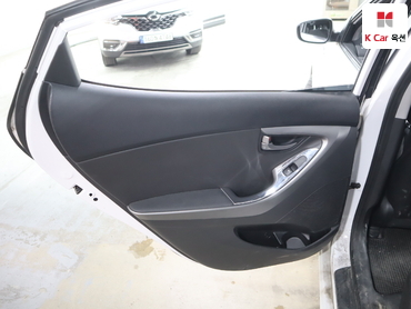 2015 - hyundai avante
