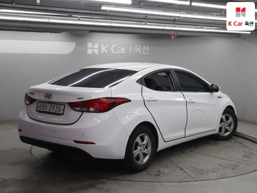 2015 - hyundai avante