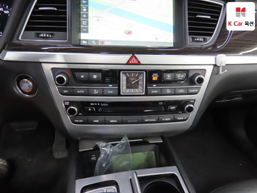 2017 - genesis g80
