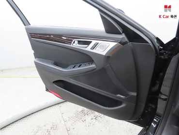 2017 - genesis g80