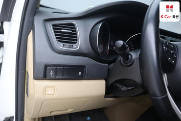 2019 - kia carnival