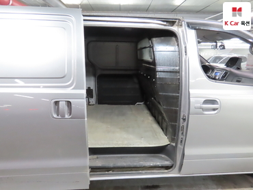 2021 - hyundai grand starex
