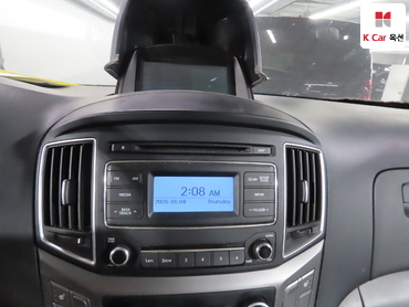 2021 - hyundai grand starex