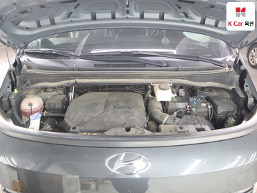 2022 - hyundai staria