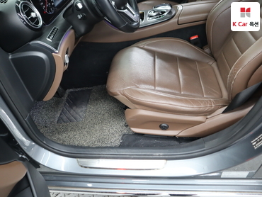 2019 - mercedes-benz e300