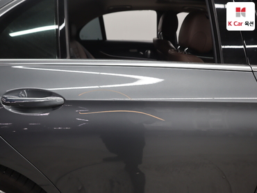 2019 - mercedes-benz e300