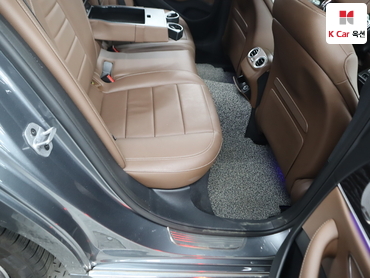 2019 - mercedes-benz e300