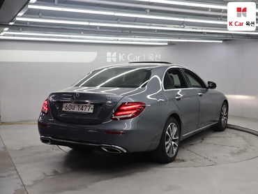 2019 - mercedes-benz e300