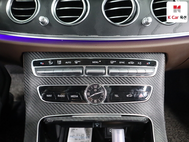 2019 - mercedes-benz e300