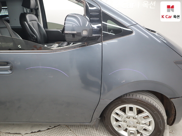 2023 - hyundai staria
