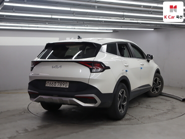 2023 - kia sportage