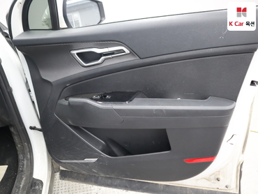2023 - kia sportage