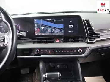 2023 - kia sportage