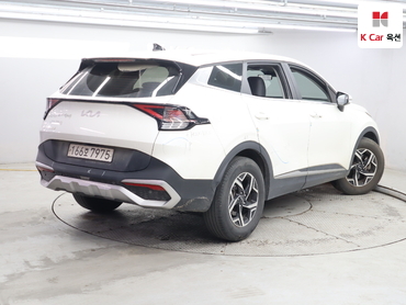 2023 - kia sportage