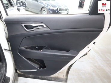2023 - kia sportage