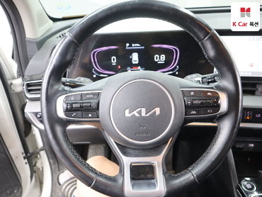 2023 - kia sportage